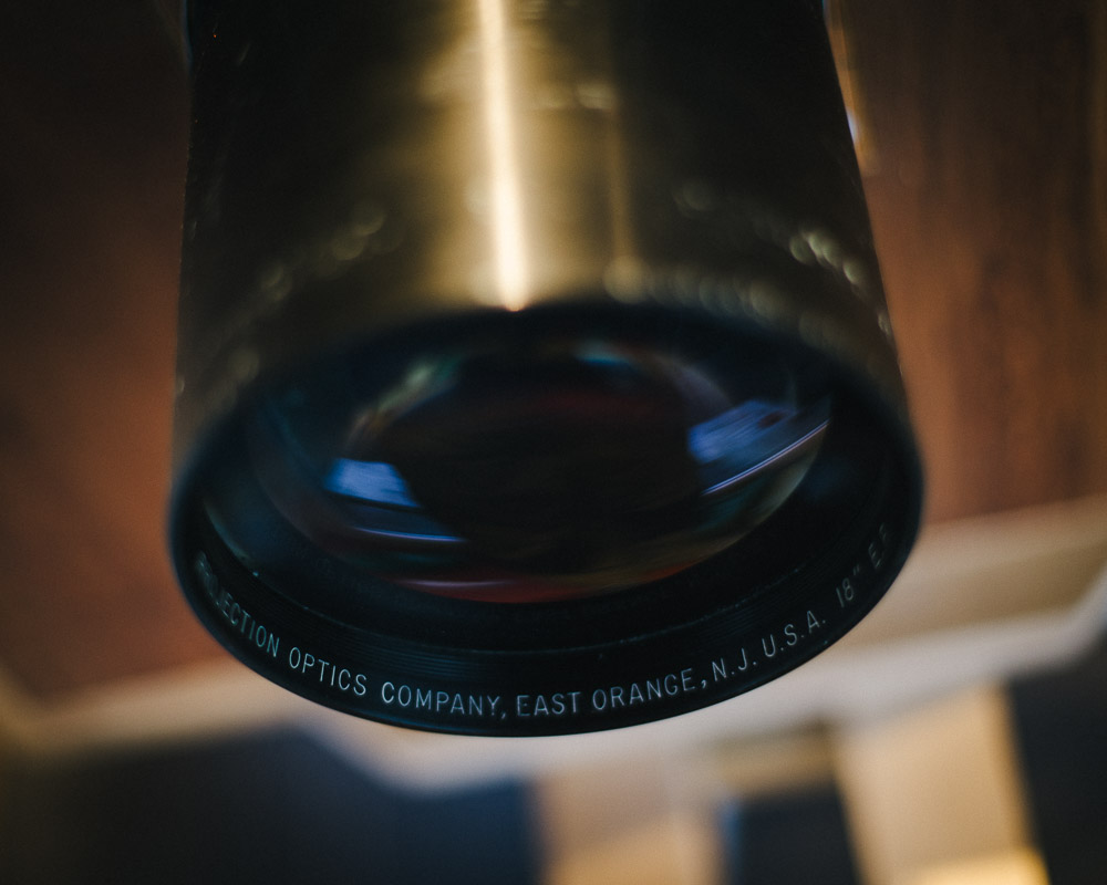 Projection Optics Company 18" E.F. — "Lens Review"