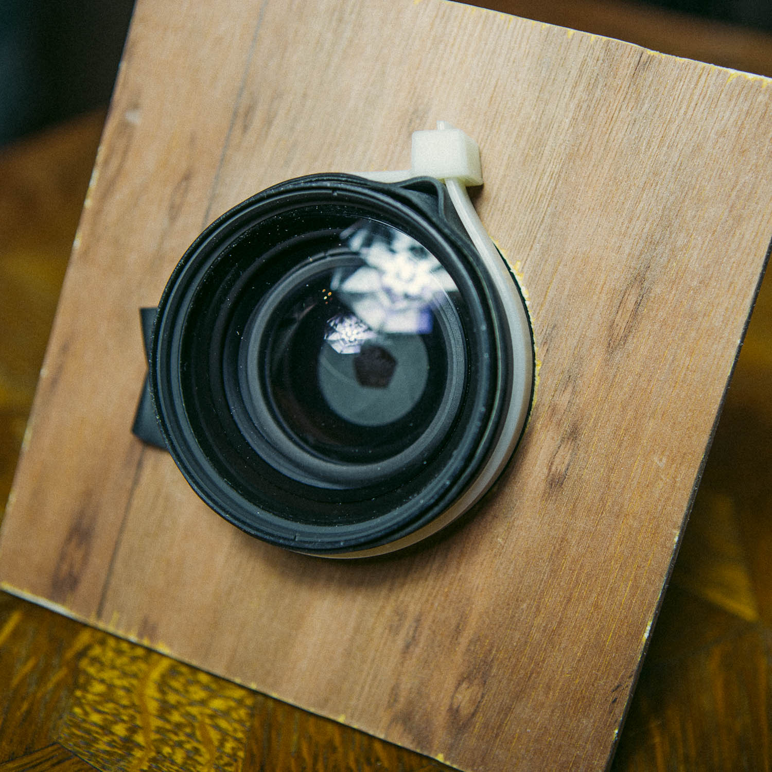 Repromaster lens front
